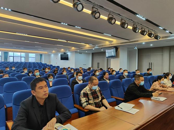 东阳市房协举办新版《金华市物业管理条例》学习培训会